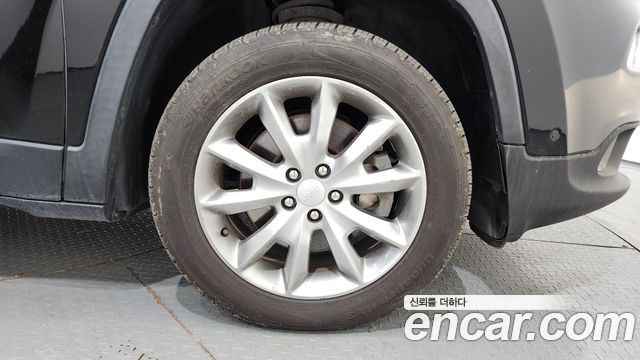 Jeep Cherokee 2018 — photo 5