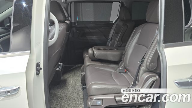 Honda Odyssey 2018 — photo 12
