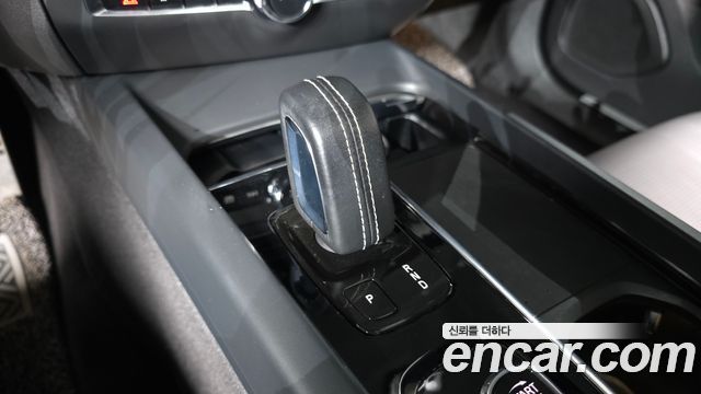 Volvo S60 2022 — photo 9