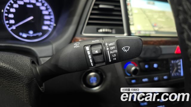 Hyundai Genesis 2016 — photo 16