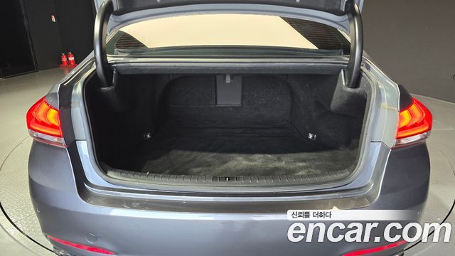 Hyundai Genesis 2016 — photo 20