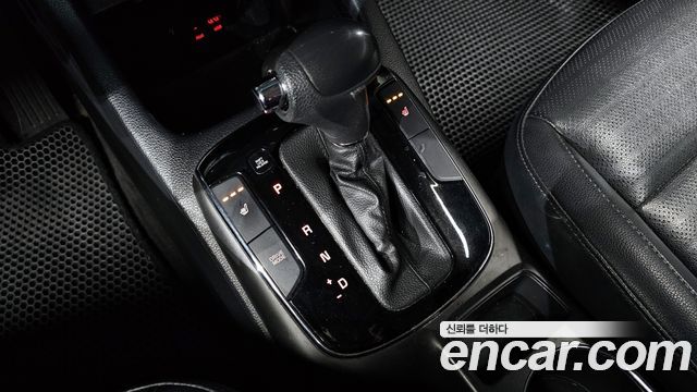 Kia K3 2016 — photo 9