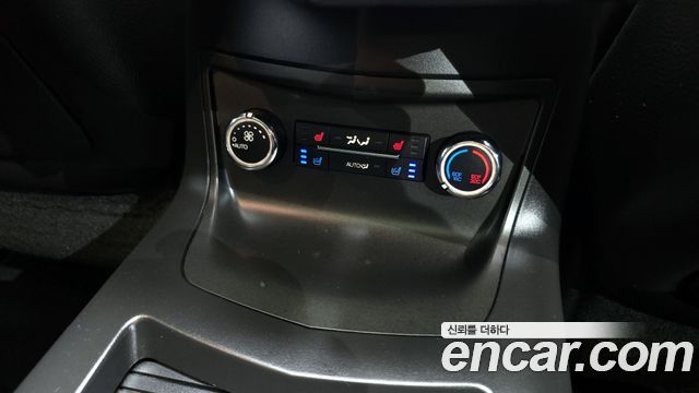 Lincoln MKT 2014 — photo 19