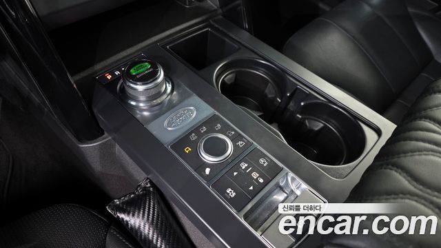 Land Rover Discovery 2019 — photo 9