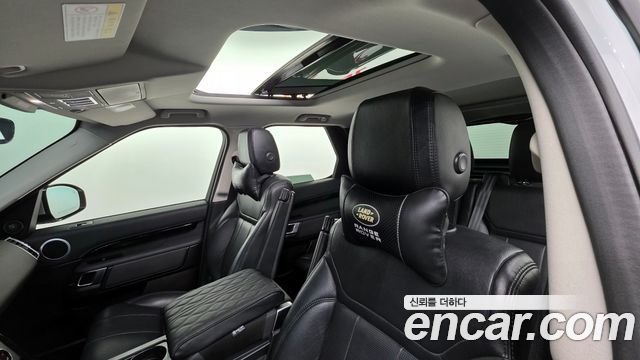 Land Rover Discovery 2019 — photo 19