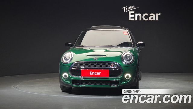 Mini Cooper 2020 — photo 3