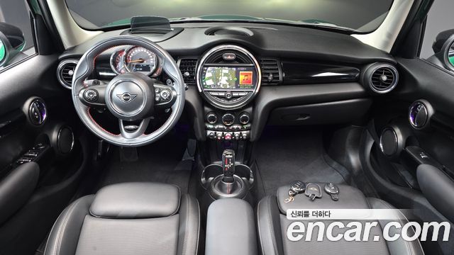 Mini Cooper 2020 — photo 7