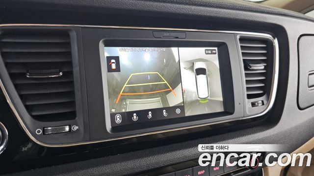 Kia Canival 2019 — photo 15