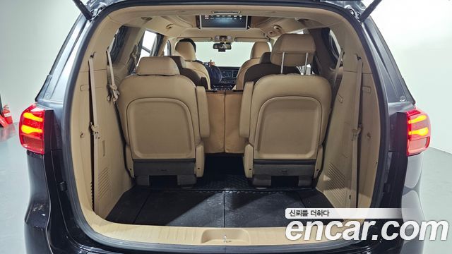Kia Canival 2019 — photo 20