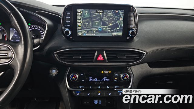 Hyundai Santafe 2019 — photo 14