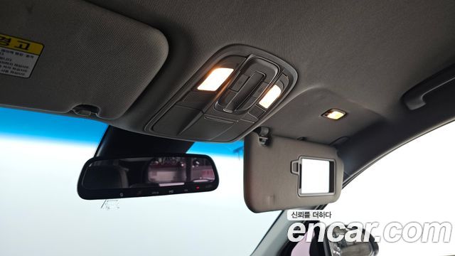 Hyundai Santafe 2019 — photo 18