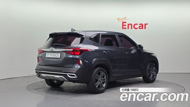 Kia Seltos 2020 — photo 2