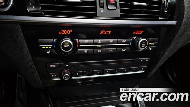 BMW X4 2016 — photo 18