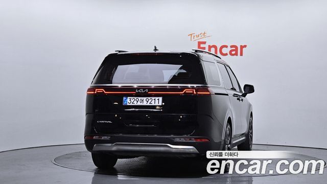 Kia Canival 2022 — photo 4