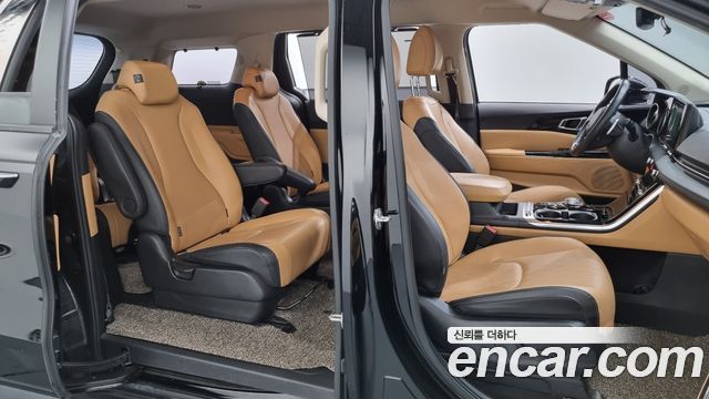 Kia Canival 2022 — photo 10