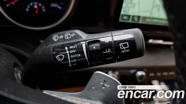 Kia Canival 2022 — photo 18