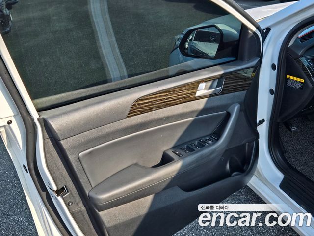 Hyundai Sonata 2016 — photo 8