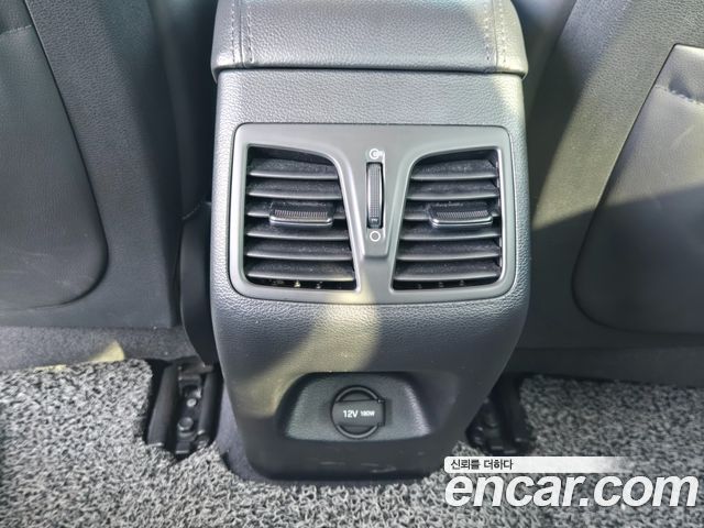 Hyundai Sonata 2016 — photo 19