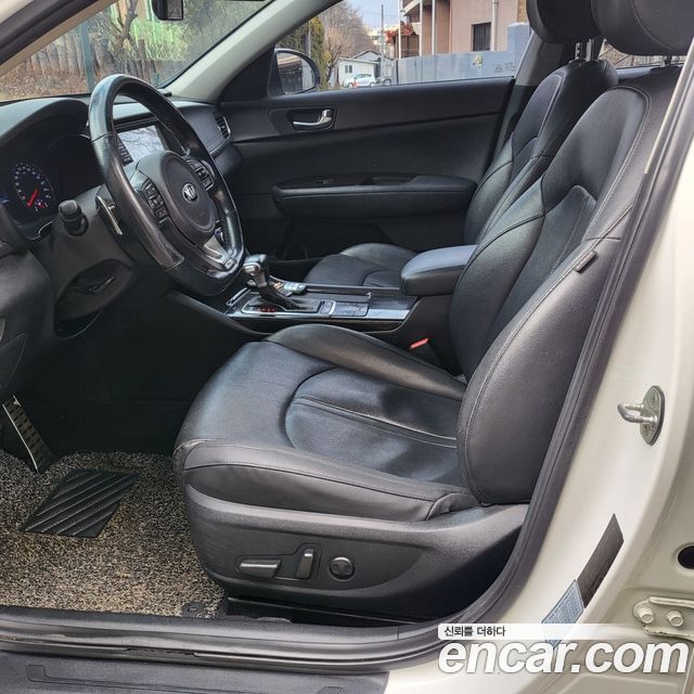 Kia K5 2016 — photo 10