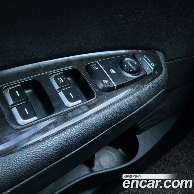 Kia K5 2016 — photo 18