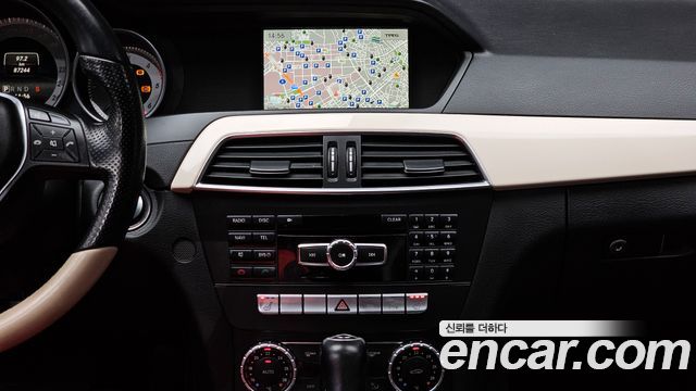 Mercedes-Benz C-Class 2015 — photo 14
