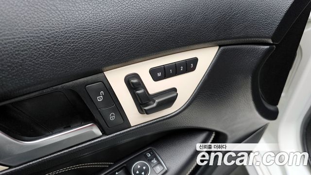 Mercedes-Benz C-Class 2015 — photo 18