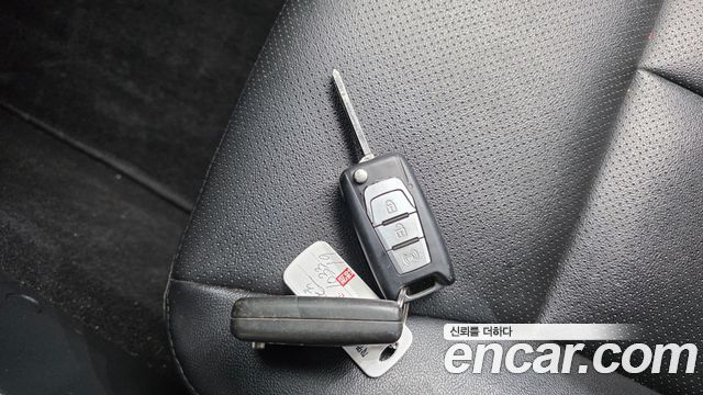 KG Mobility KORANDO 2015 — photo 19