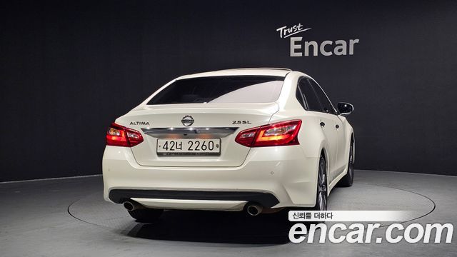 Nissan Altima 2017 — photo 4