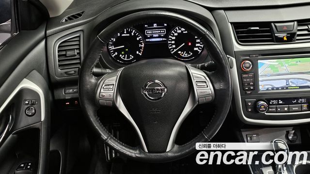 Nissan Altima 2017 — photo 15