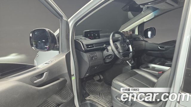 Hyundai Staria 2022 — photo 10