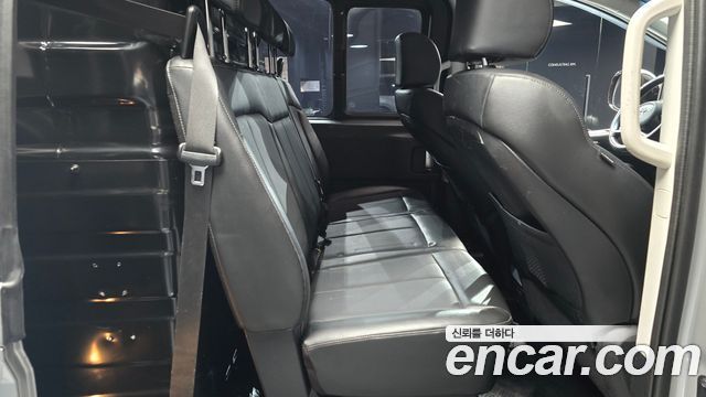 Hyundai Staria 2022 — photo 13