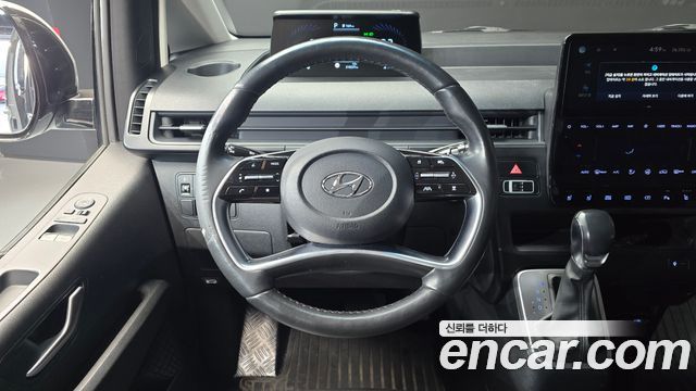 Hyundai Staria 2022 — photo 14