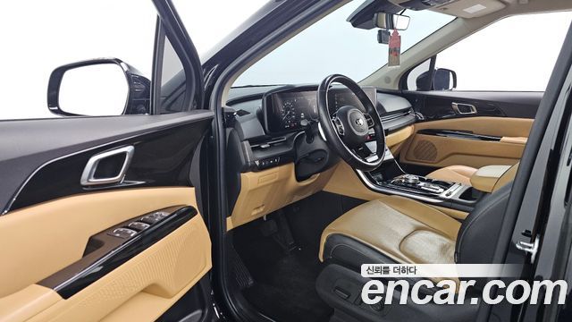 Kia Canival 2021 — photo 11
