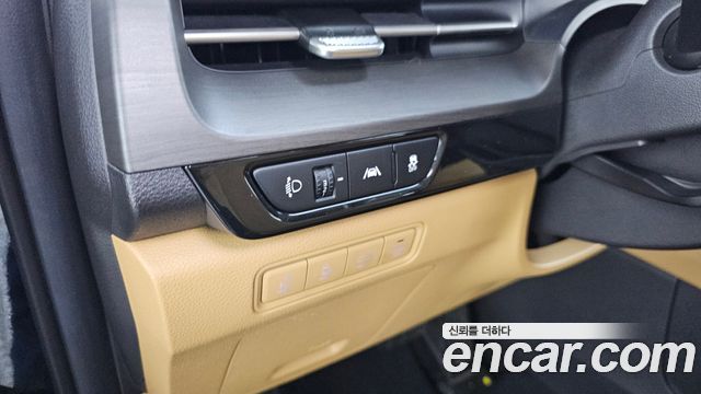 Kia Canival 2021 — photo 16