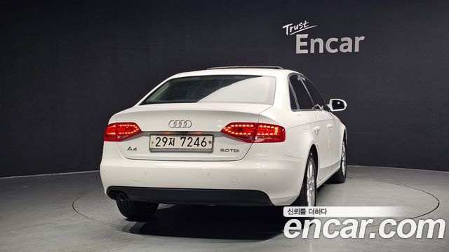 Audi A4 2012 — photo 4