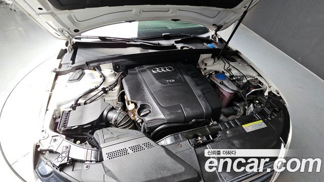 Audi A4 2012 — photo 6