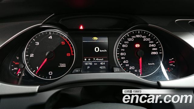 Audi A4 2012 — photo 8