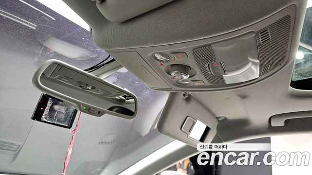Audi A4 2012 — photo 19