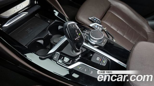 BMW X4 2021 — photo 9