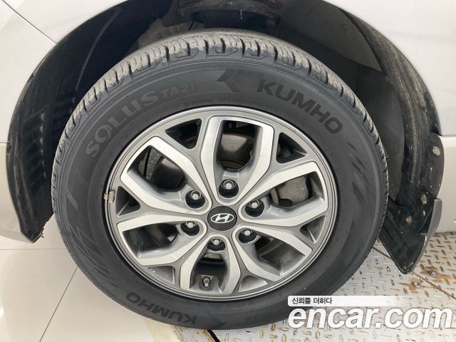 Hyundai Starex 2019 — photo 5