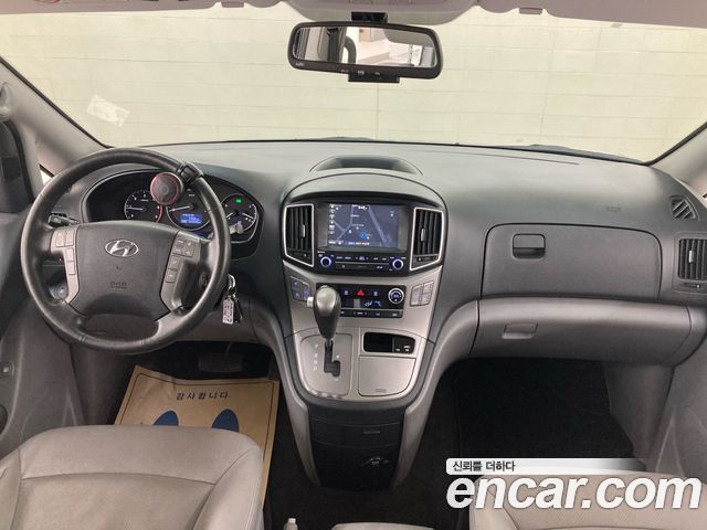 Hyundai Starex 2019 — photo 7