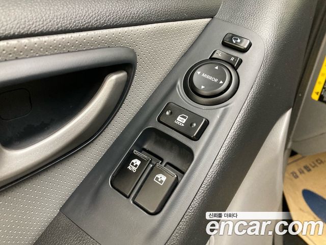 Hyundai Starex 2019 — photo 17