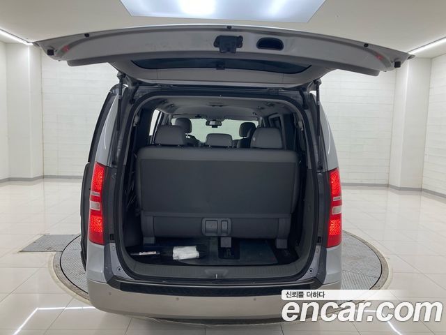 Hyundai Starex 2019 — photo 20