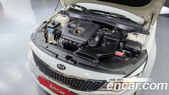Kia K5 2018 — photo 6