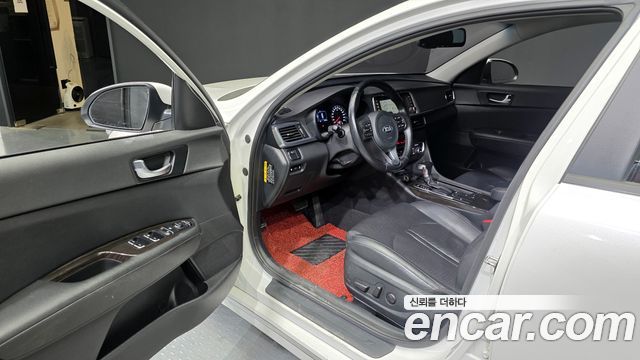 Kia K5 2018 — photo 10