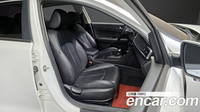 Kia K5 2018 — photo 12