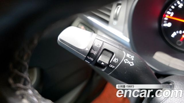 Kia K5 2018 — photo 16