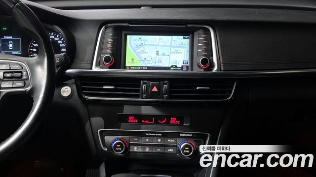 Kia K5 2018 — photo 20