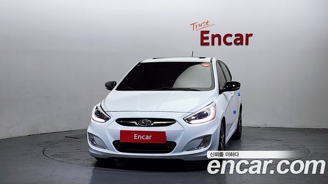 Hyundai Accent 2014 — photo 3