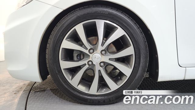 Hyundai Accent 2014 — photo 5